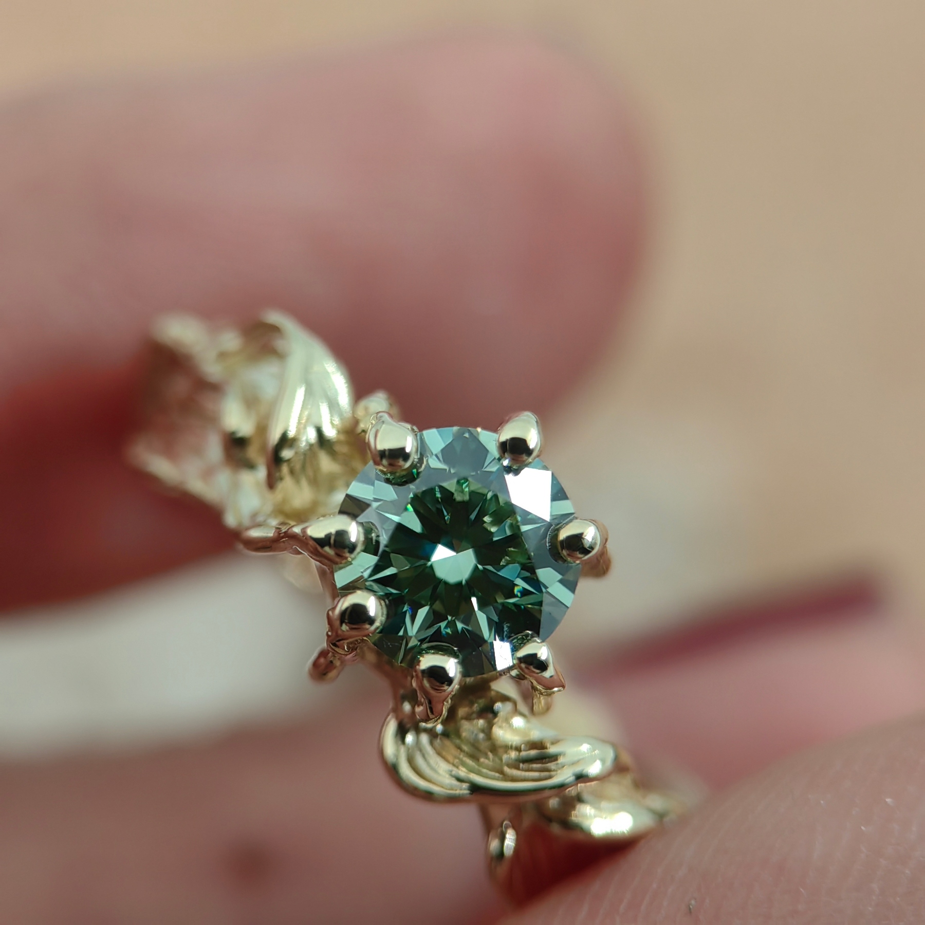 Engagement 0.99ct Green Diamond Organic Gold Ring • Size 59 • Unique 1/1