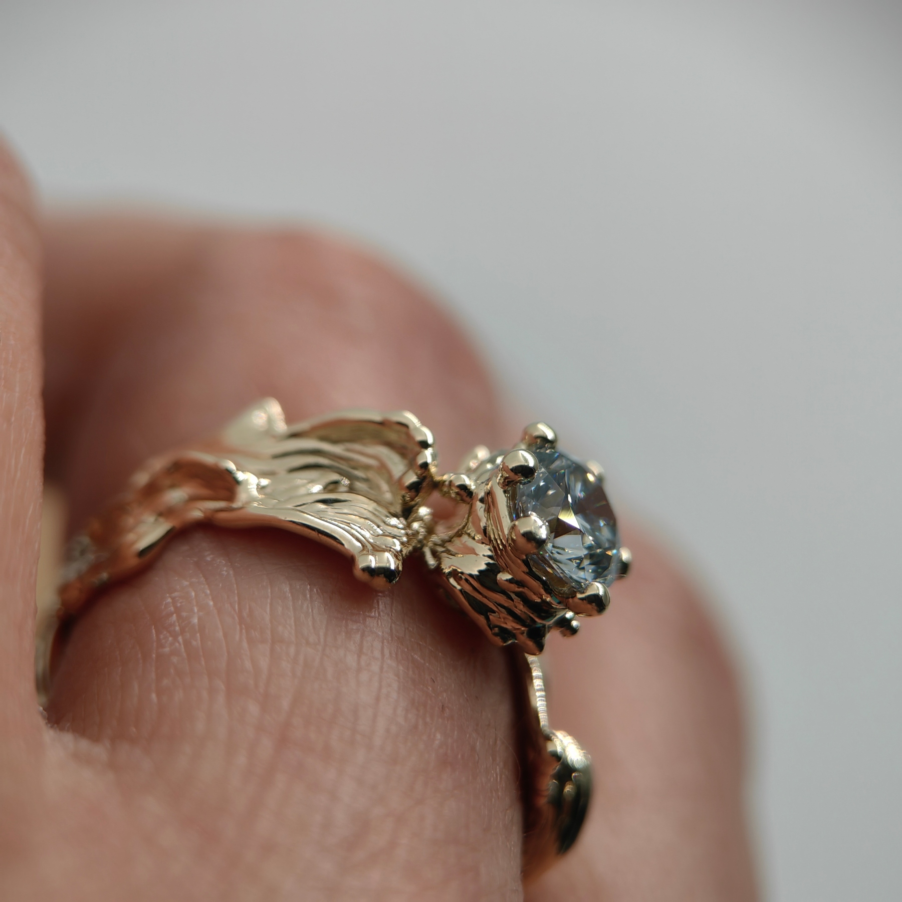 Engagement 1.03ct White Diamond Organic Band Gold Ring • Size 55 • Unique 1/1 Engagement 1.03ct White Diamond Organic Band Gold Ring • Size 55 • Unique 1/1