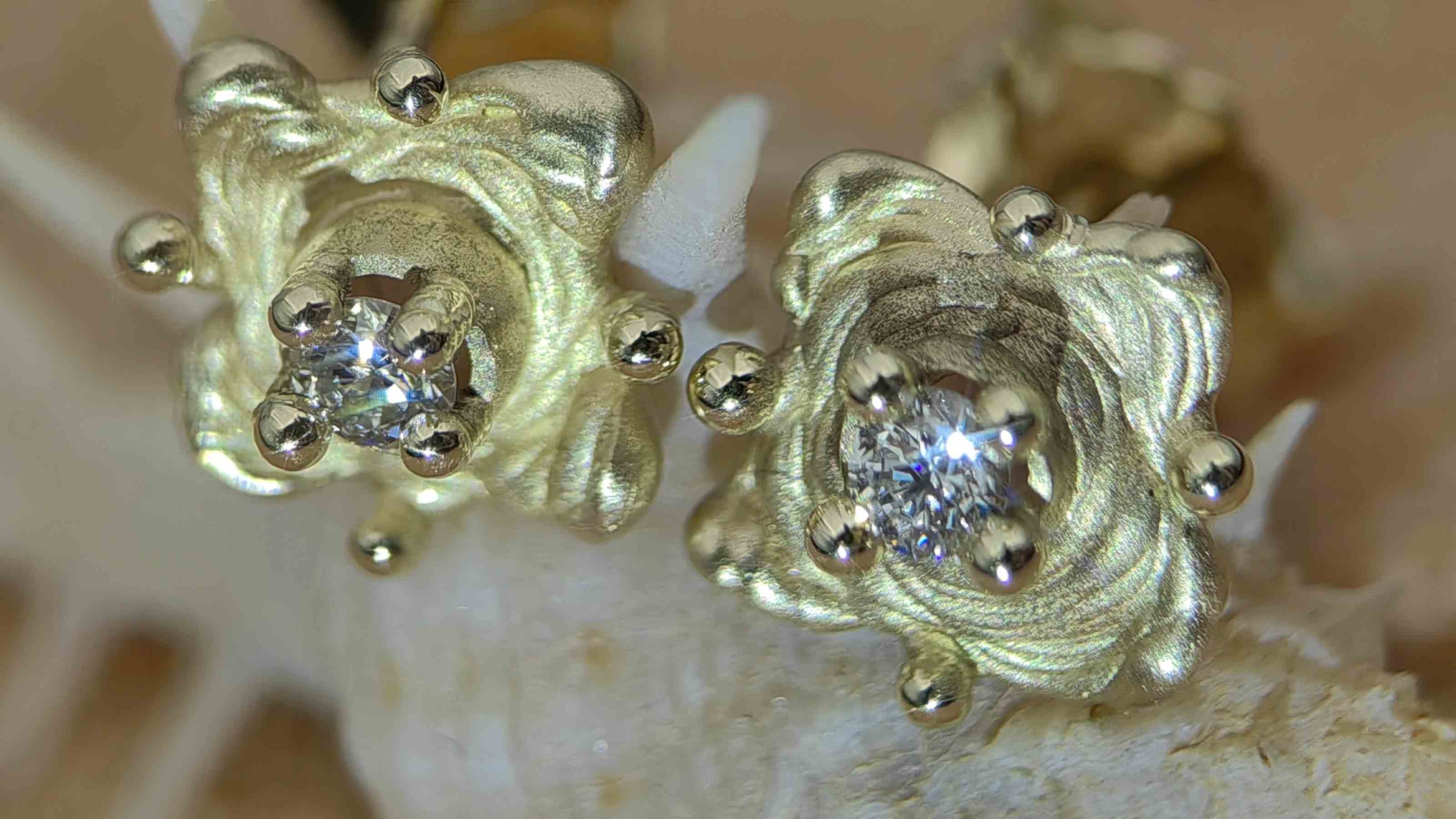 Stud 0.06ct White Diamond Gold Earrings • Unique 1/1 Stud 0.06ct White Diamond Gold Earrings • Unique 1/1