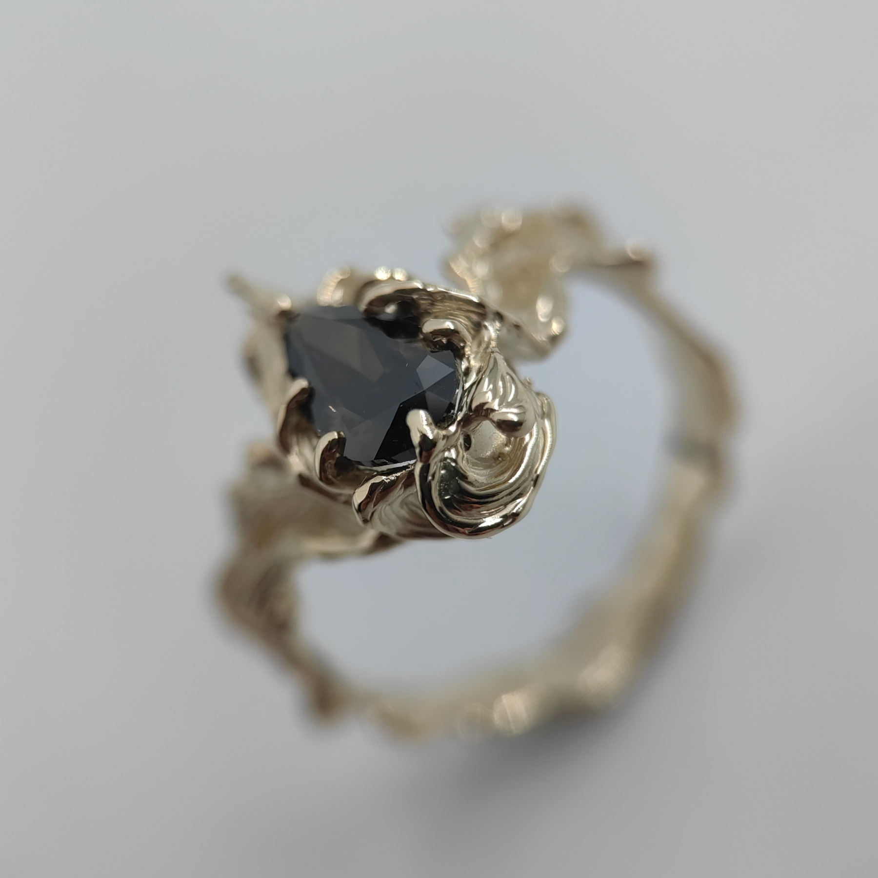 Engagement 1.47ct Black Diamond Organic Gold Ring • Size 64 • Unique 1/1 Engagement 1.47ct Black Diamond Organic Gold Ring • Size 64 • Unique 1/1